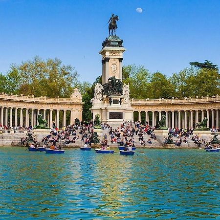 Petit House City Center Madrid Bagian luar foto
